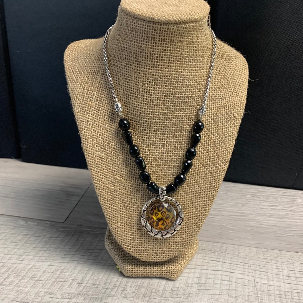 Silver Tone Leopard Print Pendant Necklace Black Bead Wheat Chain 16-19 Inch